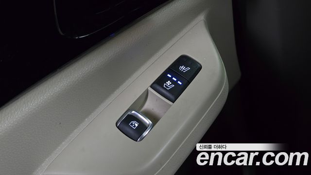Kia Carnival (IV) HEV 9-Seater Hi-Limousine Signature 2024 — фото 37