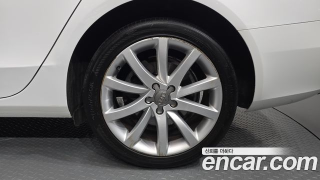 Audi A4 2.0 TDI Quattro Dynamic B8 2014 — фото 21