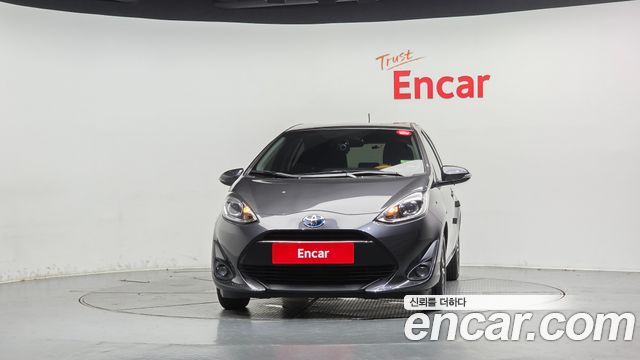 Toyota Prius C 1.5 2019 — фото 3