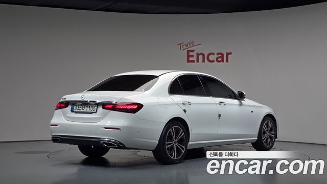 Mercedes-Benz E-Class (W213) E250 Avantgarde 2022 — фото 2