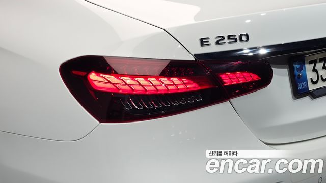 Mercedes-Benz E-Class (W213) E250 Avantgarde 2022 — фото 23