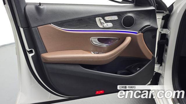 Mercedes-Benz E-Class (W213) E250 Avantgarde 2022 — фото 24