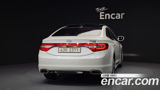 Hyundai Grandeur (HG) HG220 Diesel Premium 2016 — фото 4