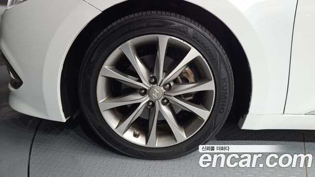 Hyundai Grandeur (HG) HG220 Diesel Premium 2016 — фото 5
