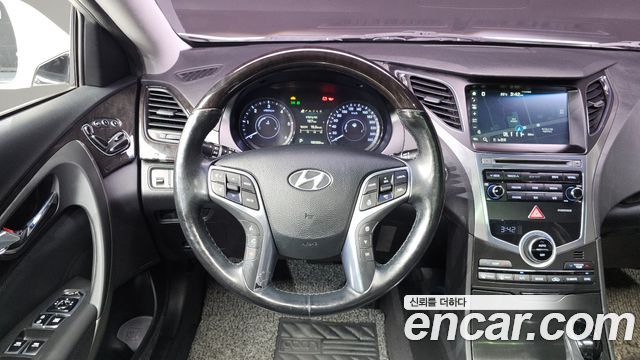 Hyundai Grandeur (HG) HG220 Diesel Premium 2016 — фото 13
