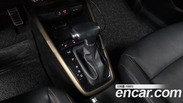 Kia Stonic Diesel 1.6 Prestige 2018 — фото 9