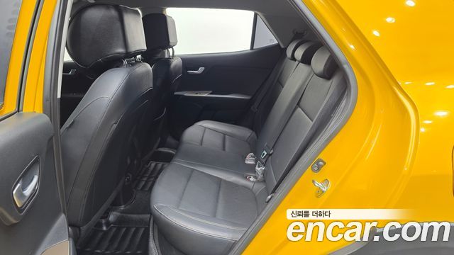 Kia Stonic Diesel 1.6 Prestige 2018 — фото 16