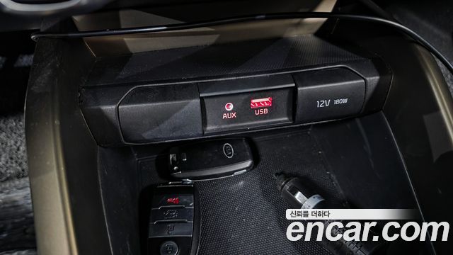 Kia Stonic Diesel 1.6 Prestige 2018 — фото 38