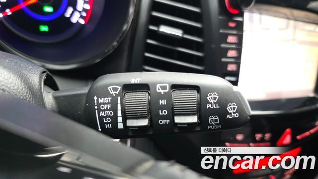 KG Mobility (SsangYong) Tivoli Air Diesel RX 2WD 2016 — фото 18