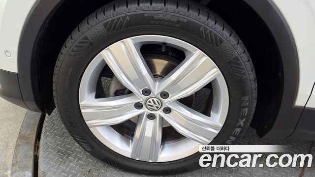 Volkswagen Tiguan (II) 2.0 TDI 4Motion Prestige 2020 — фото 23