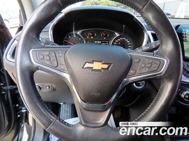 Chevrolet Equinox 2WD Premier 2018 — фото 15
