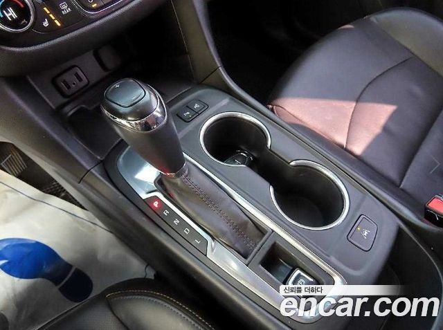Chevrolet Equinox 2WD Premier 2018 — фото 17