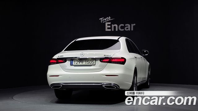 Mercedes-Benz E-Class (W213) E350 4MATIC Exclusive 2023 — фото 4