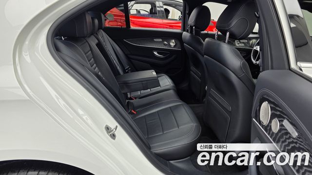 Mercedes-Benz E-Class (W213) E350 4MATIC Exclusive 2023 — фото 12