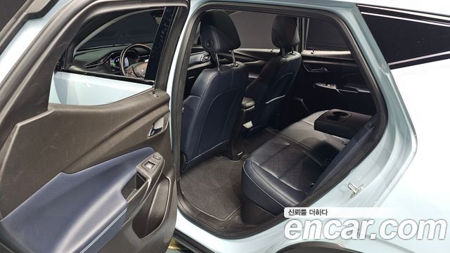 Chevrolet Bolt EUV Premier 2022 — фото 12