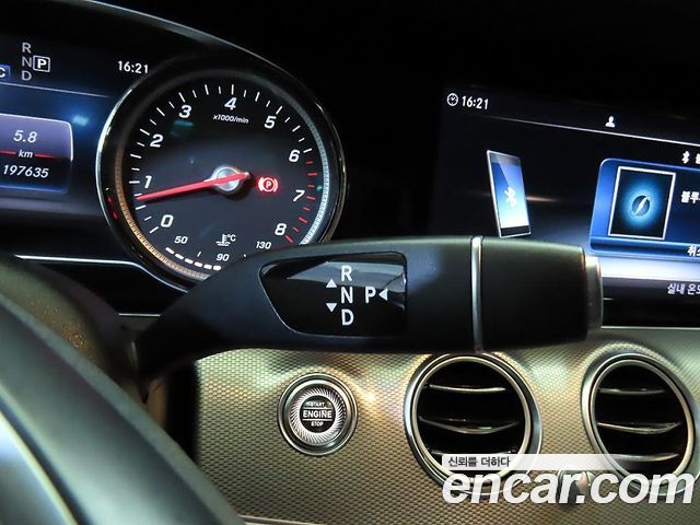 Mercedes-Benz E-Class (W213) E200 Avantgarde 2017 — фото 3
