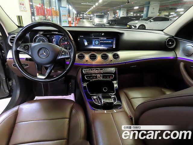 Mercedes-Benz E-Class (W213) E200 Avantgarde 2017 — фото 16