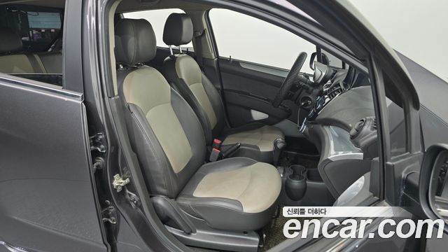 Chevrolet Spark Spark S LT 2014 — фото 26