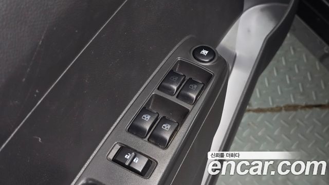 Chevrolet Spark Spark S LT 2014 — фото 28