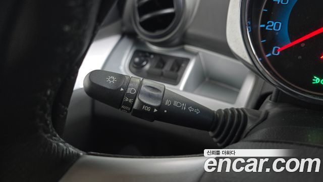 Chevrolet Spark Spark S LT 2014 — фото 29
