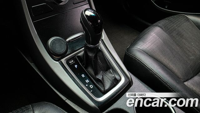 Hyundai Avante 1.6 VGT Style 2014 — фото 9