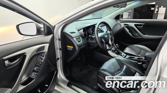 Hyundai Avante 1.6 VGT Style 2014 — фото 10