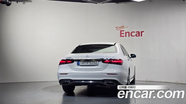 Mercedes-Benz E-Class (W213) E250 AMG Line 2023 — фото 4