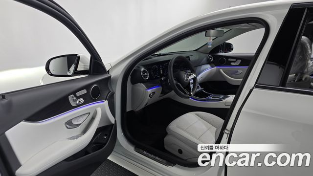 Mercedes-Benz E-Class (W213) E250 AMG Line 2023 — фото 10