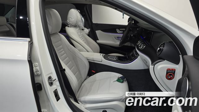 Mercedes-Benz E-Class (W213) E250 AMG Line 2023 — фото 26