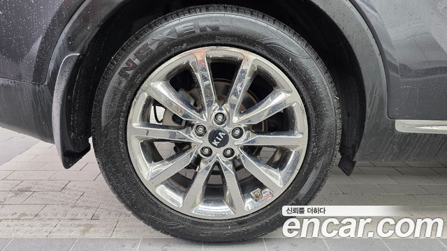 Kia Sorento Diesel 2.2 4WD Noblesse Special 2017 — фото 5