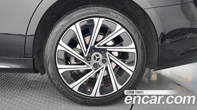 Mercedes-Benz E-Class (W214) E300 4MATIC Exclusive 2024 — фото 21
