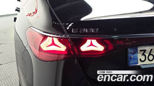 Mercedes-Benz E-Class (W214) E300 4MATIC Exclusive 2024 — фото 23