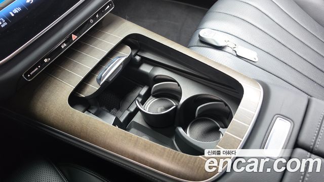 Mercedes-Benz E-Class (W214) E300 4MATIC Exclusive 2024 — фото 27