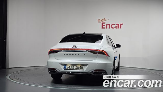 Hyundai Grandeur Hybrid (IG) Le Blanc 2022 — фото 4