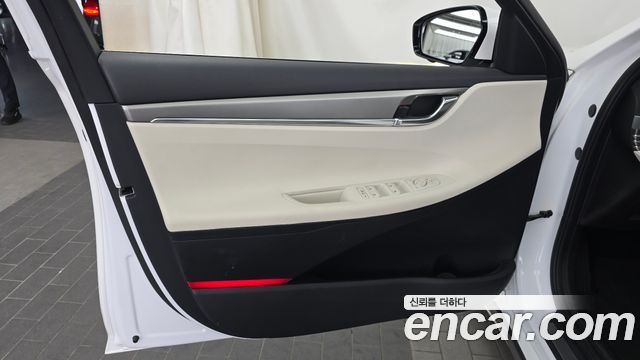Hyundai Grandeur Hybrid (IG) Le Blanc 2022 — фото 24