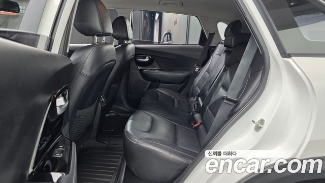 Kia Niro EV Taxi 2022 — фото 16