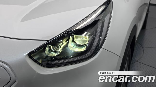 Kia Niro EV Taxi 2022 — фото 28