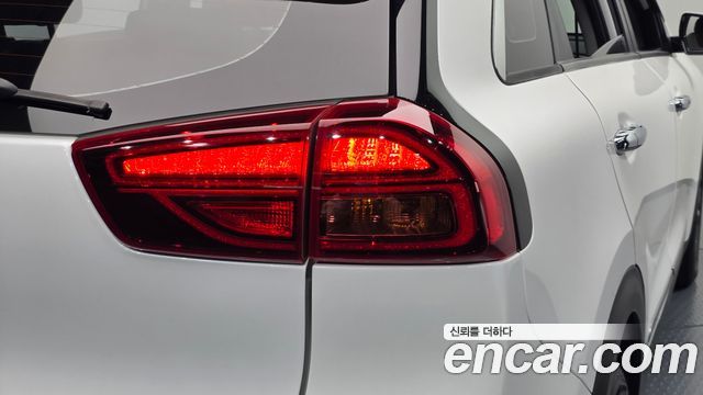 Kia Niro EV Taxi 2022 — фото 29