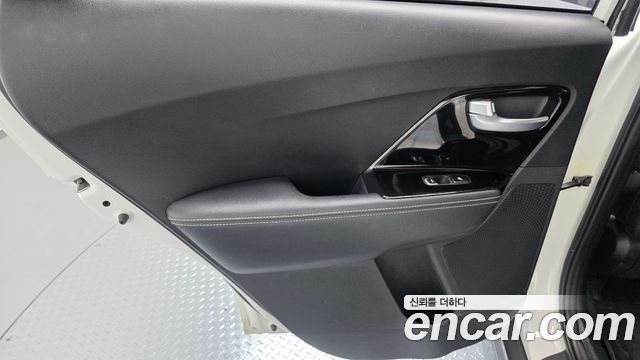 Kia Niro EV Taxi 2022 — фото 31