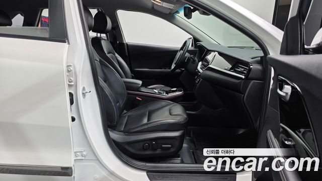 Kia Niro EV Taxi 2022 — фото 32