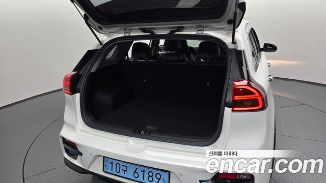 Kia Niro EV Taxi 2022 — фото 36
