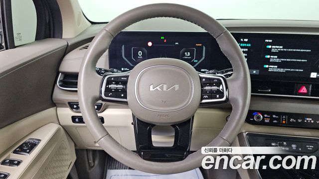 Kia Carnival (IV) HEV 9-Seater Hi-Limousine Noblesse 2025 — фото 13