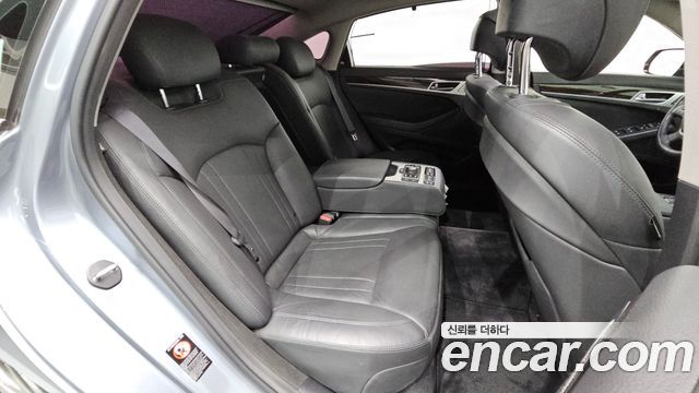 Genesis G80 3.3 GDI AWD Premium Luxury 2017 — фото 11