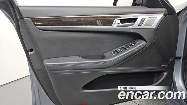 Genesis G80 3.3 GDI AWD Premium Luxury 2017 — фото 24