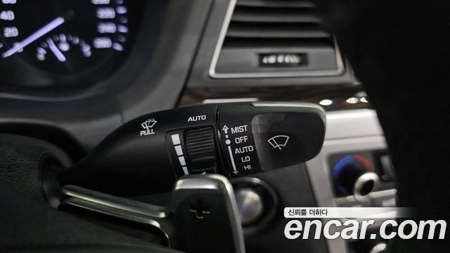 Genesis G80 3.3 GDI AWD Premium Luxury 2017 — фото 29