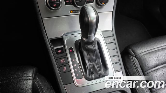 Volkswagen CC 2.0 TSI 2015 — фото 9