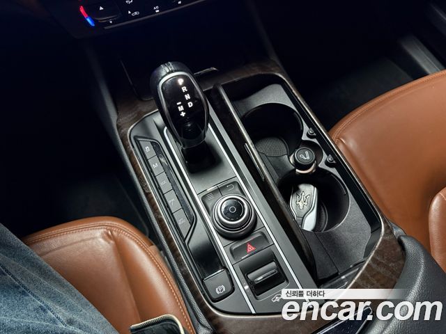 Maserati Levante 3.0 Diesel AWD Premium 2017 — фото 18