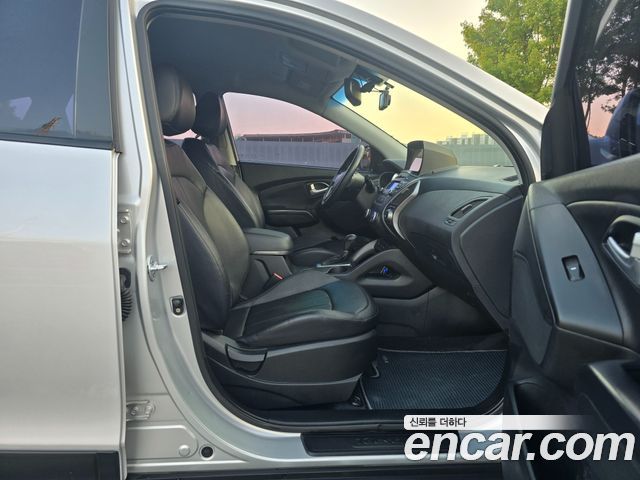 Hyundai Tucson ix Diesel(e-VGT) 2WD Modern 2015 — фото 15