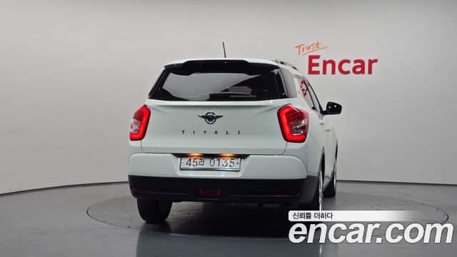 KG Mobility (SsangYong) Tivoli Air Diesel IX 2WD 2017 — фото 4