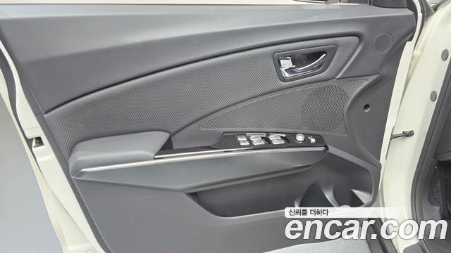 KG Mobility (SsangYong) Tivoli Air Diesel IX 2WD 2017 — фото 24
